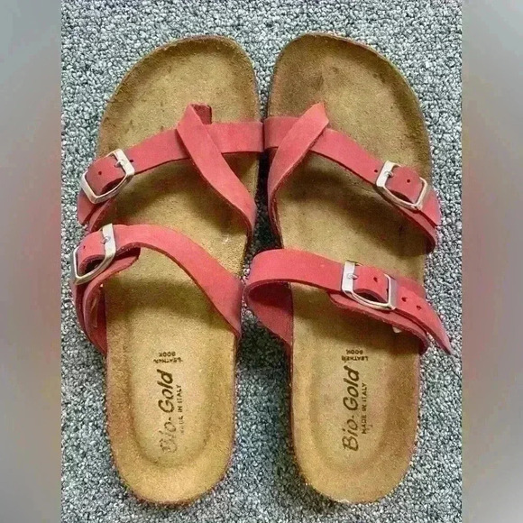 Bio Gold Sandals Red Leather Size 7.5 - Picture 1 of 4